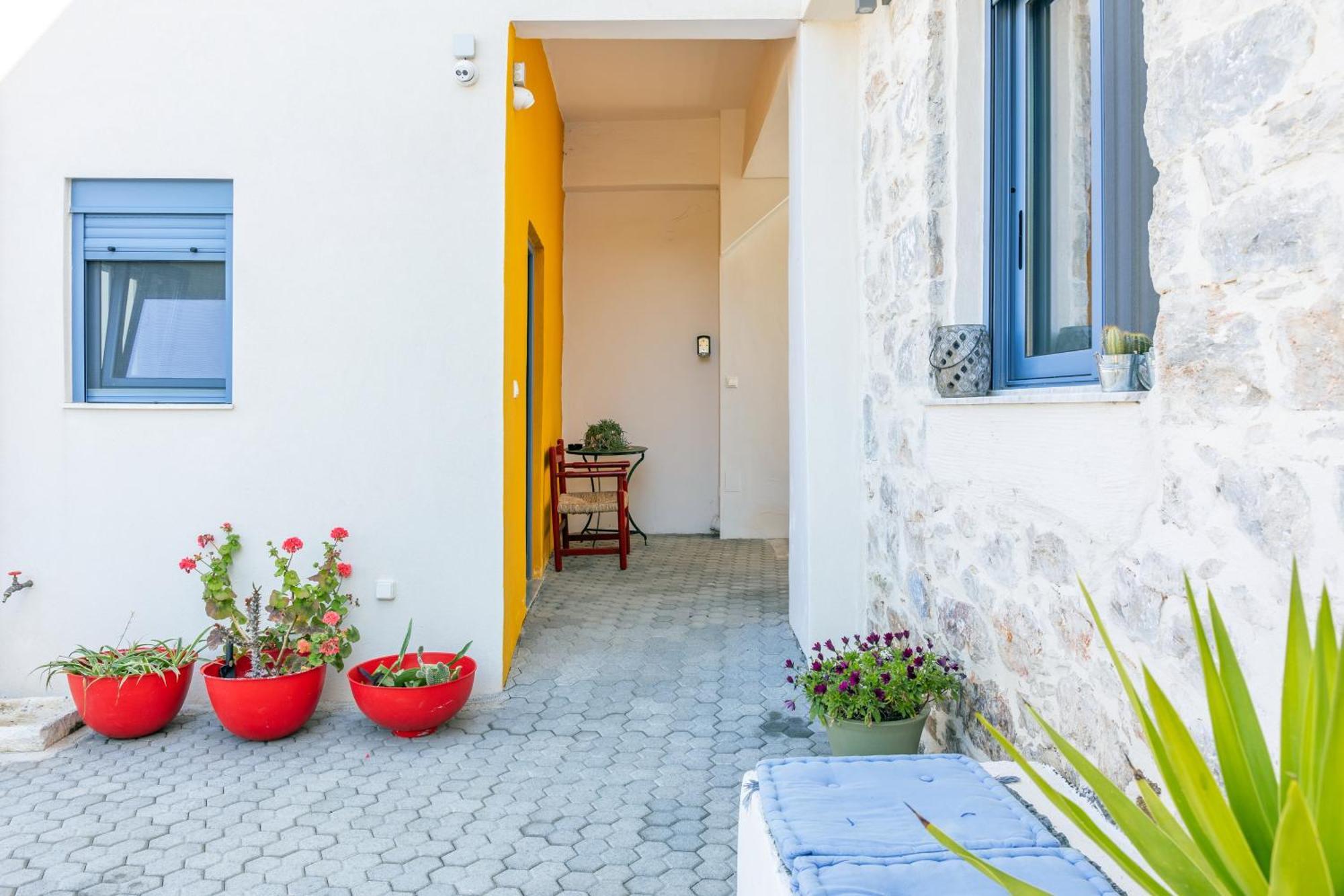 Amazing Stylish Country Apartment Achlada Luaran gambar